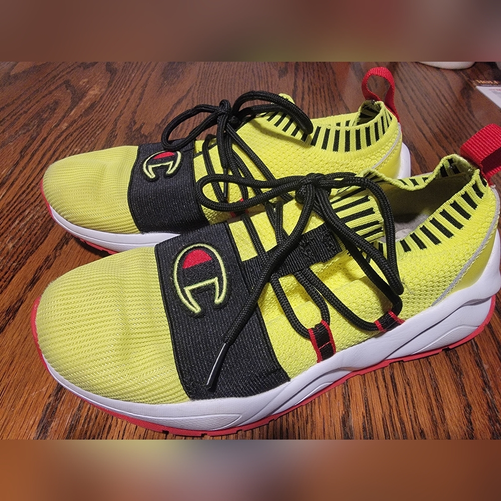Champion Neon Yellow and Black Sneakers used in excellent condition Size 4
